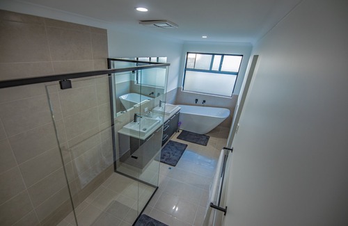 Wannanup Casa | About this space Welcome to our refreshing home at suburb of Wannanup.