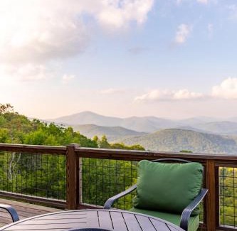 Boone Casa | Above and Beyond
