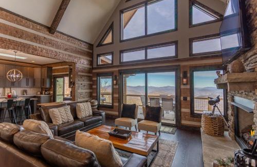 Boone Casa | Above and Beyond