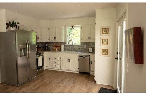 Fairview Otro | Above Asheville, Art House