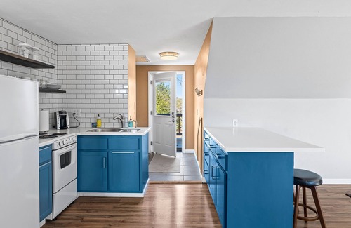 Ephraim Apartamento | Above Bakery: Cozy Studio, Perfect for Couples!