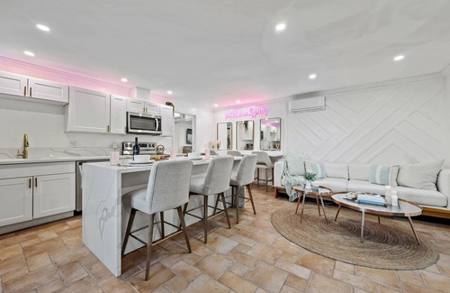 Rainbow CDP Casa | Above the Clouds 17 acre Gated Hilltop Estate with Stunning Views