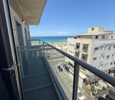 Kerem HaTeimanim Hotel | Abratel Sea View
