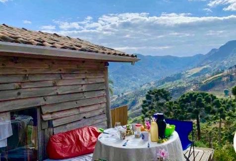 Sao Bento do Sapucai Chalet De Esquí | Abrigo de montanha - Berghütte
