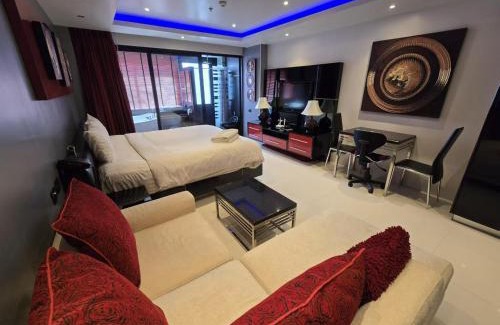 Patong Apartamento | Absolute Bangla Jacuzzi Suites Condo