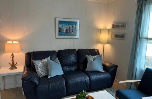 Northeast Virginia Beach Casa | Absolute Beach 4bedrooms-3bath steps to beach