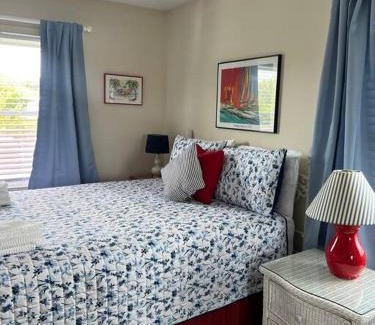 Northeast Virginia Beach Casa | Absolute Beach 4bedrooms-3bath steps to beach