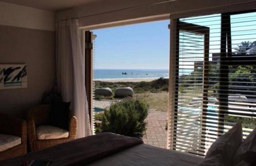 Britannia Bay Casa | Absolute Beach Accommodation