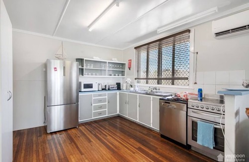 Yeppoon Casa | ABSOLUTE BEACHFRONT WITH A POOL