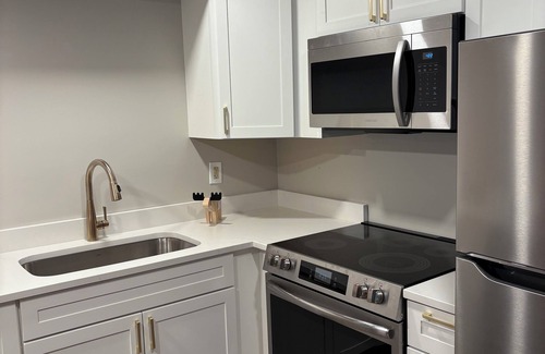 North Troy Condominio | Absolute best ski on-off Slopeside location at Jay Peak