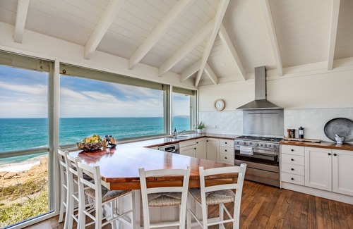 Port Elliot Casa | Absolute Ocean Frontage 1 The Strand Pt Elliot