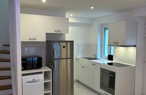 Saulx-les-Chartreux Casa | Absolute refinement