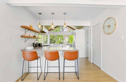 Lynmore Casa | Absolute Redwoods | Stylish Lynmore Home