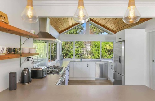 Lynmore Casa | Absolute Redwoods | Stylish Lynmore Home