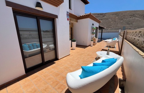 Gran Tarajal Casa | CASA MARARIA. TRANQUILIDAD ABSOLUTA, UBICACIÓN CÓMODA Y CÉNTRICA.