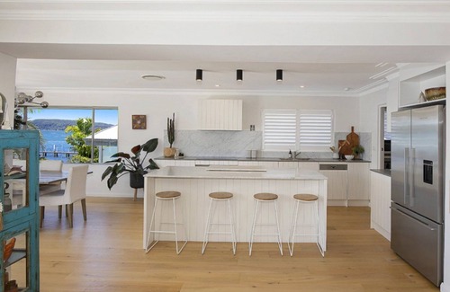 Koolewong Casa | Absolute Waterfront Delight