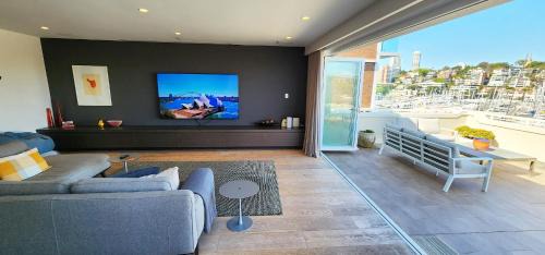 Elizabeth Bay Apartamento | Absolute Waterfront with Oversized Private Terrace