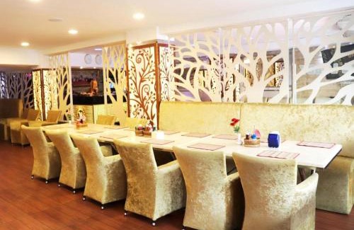 Pattaya Bay Hotel | Abunawas Merry Inn at Walking Street