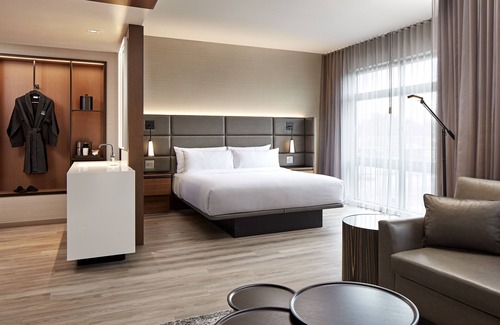 Sunnyvale Hotel | AC Hotel by Marriott Sunnyvale Cupertino
