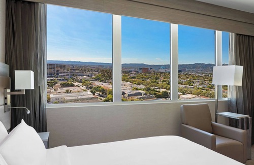 Carthay Circle Hotel | AC Hotel by Marriott Beverly Hills