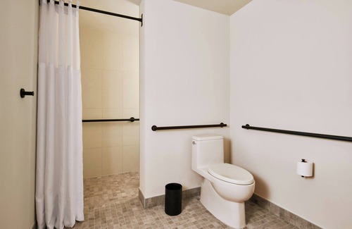 Downtown Los Angeles Hotel | AC Hotel Downtown Los Angeles, a Marriott Hotel