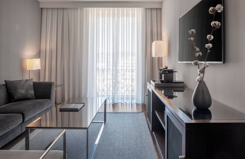 Vigo Hotel | AC Hotel Palacio Universal by Marriott