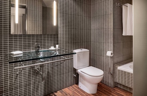Vigo Hotel | AC Hotel Palacio Universal by Marriott