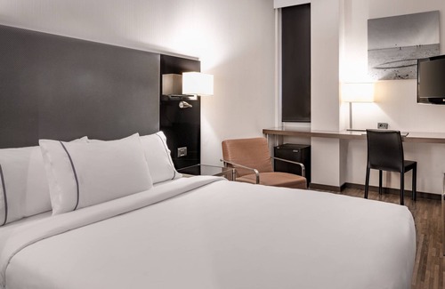 Vigo Hotel | AC Hotel Palacio Universal by Marriott