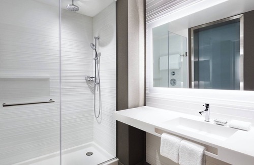Portland Hotel | AC Hotel Portland Downtown/Waterfront, ME
