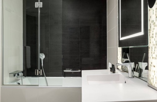 17th Arrondissement Hotel | AC Porte Maillot Hotel