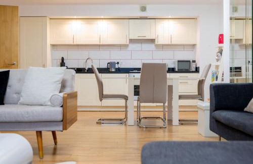 Fort Augustus Apartamento | AC19 Lower North Aisle - Luxury Self Catering 2 Bedroom Apartment