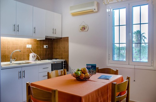 Kalpaki Apartamento | Acacia Houses - Portego Studio