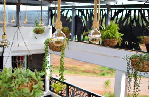 Kenya Hotel | Acacia Lounge &Grill, Hakati