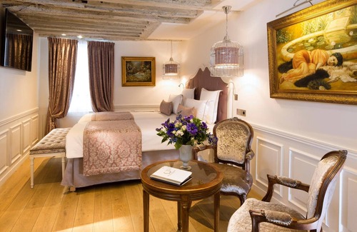Saint-Thomas-d'Aquin Hotel | Académie Hôtel Saint Germain