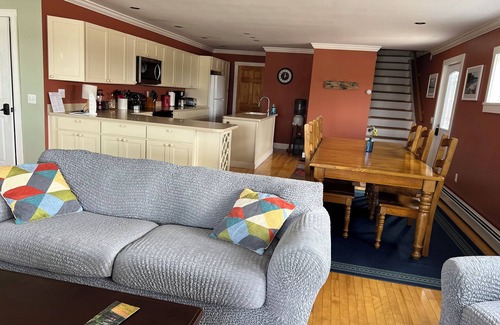 Bernard Apartamento | Acadia Oceanfront 3BR on Bass Harbor's Quietside