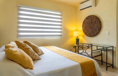 Playa Diamante Apartamento | Acapulco Great location Pool Gym and Smart TV