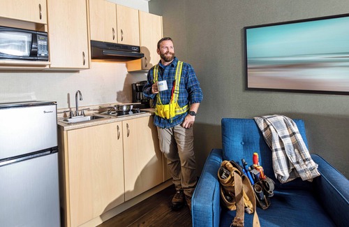 Richmond Hotel | Accent Inns Vancouver Airport