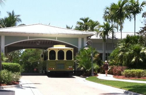 Bonita Springs Complejo | ACCESS PRIVATE BEACH ISLAND, COCONUT PLANTATION RESORT+AMENITIES, 2BR VILLA