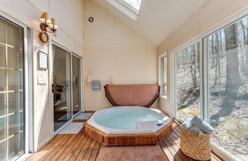 White Haven Casa | Access to Jack Frost Ski Resort Home with Hot Tub
