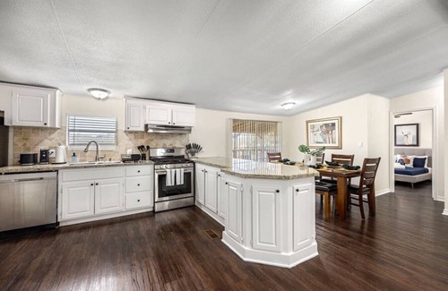 Conroe Casa | Accessible 3BR Sleeps 12 Pet-Friendly Conroe Stay