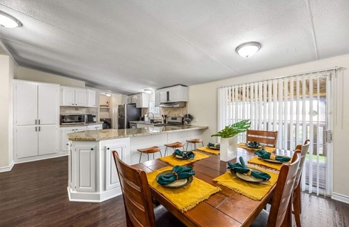 Conroe Casa | Accessible 3BR Sleeps 12 Pet-Friendly Conroe Stay