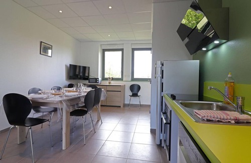 Lonlay-l'Abbaye Apartamento | Accessible cottage for disabled, ideal for hikers and families