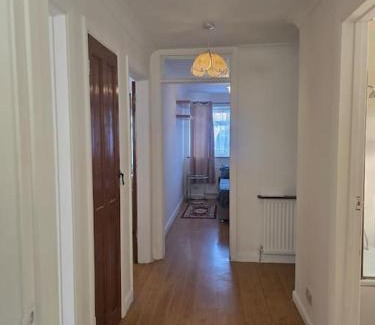Cranham Apartamento | Accessible Flat Greater London