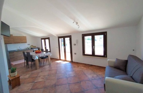 Olmedo Apartamento | Accogliente Appartamento in Sardegna, Casa Vacanze Zeus per Tutte le Famiglie
