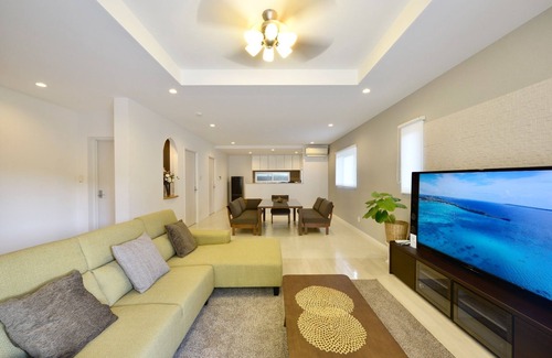 Enobi Casa | Accommodates up to 12 people Enjoy a relaxing time in Okinawa with two families friends and family / Uruma Okinawa