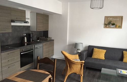 Brignogan-Plage Apartamento | Alojamiento clasificado 3 estrellas para 5 personas a 250 m del mar.