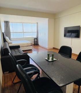 North Beach Apartamento | Accommodation Front - Edgy Beachfront 2 Sleeper with Stunning View