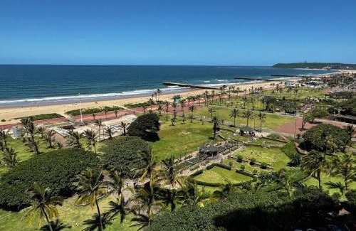 North Beach Apartamento | Accommodation Front - Majestic Beachfront Haven