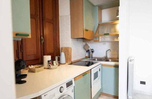 Nettuno Apartamento | Accommodation in Art Nouveau building facing the sea
