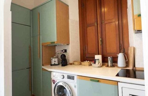 Nettuno Apartamento | Accommodation in Art Nouveau building facing the sea